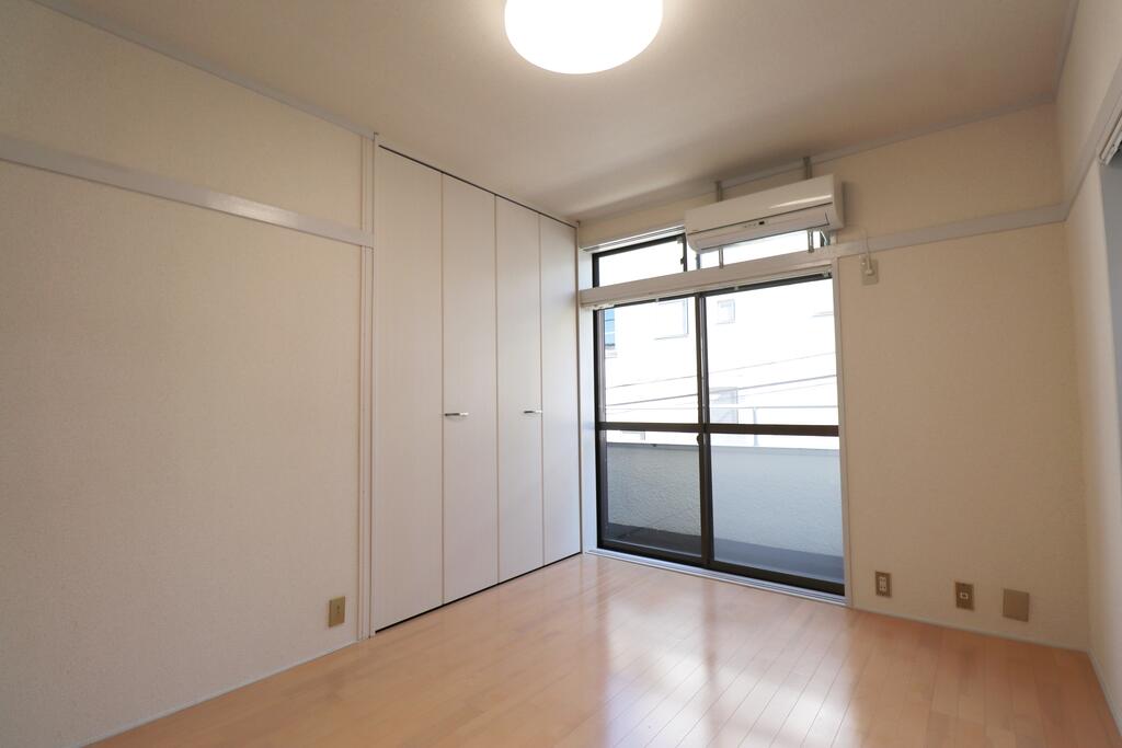 オータム三軒茶屋の居間写真