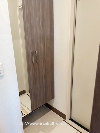玄関　シューズボックス付き玄関