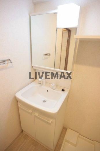 洗面設備　家具家電付き物件都内多数お取り扱い御座います