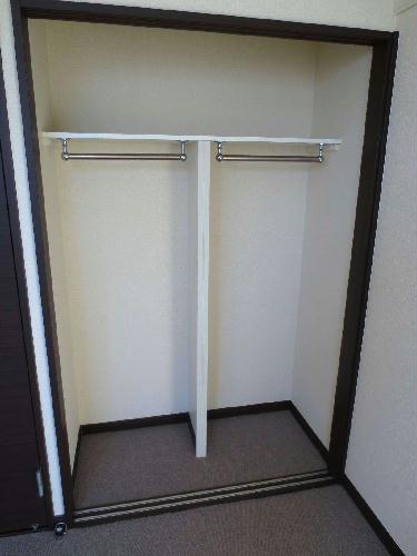 収納　クローゼット内部
