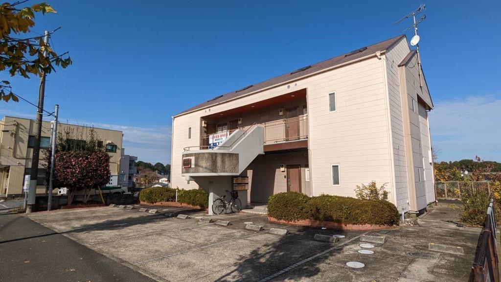 建物外観　御茶園通り沿いのアパートです