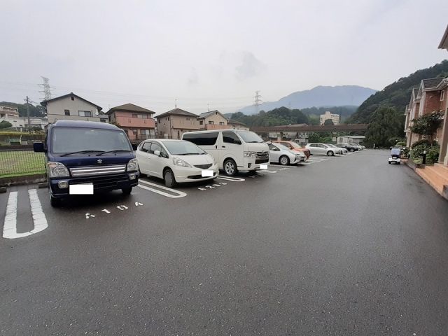 【太宰府市御笠のアパートの駐車場】