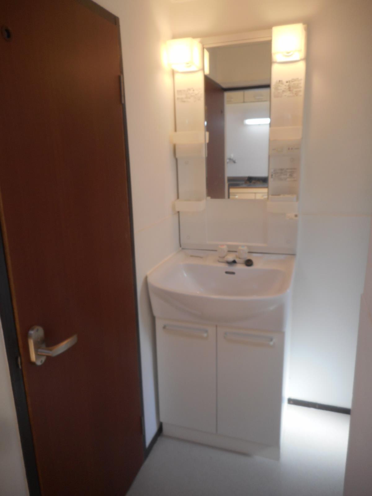 洗面設備　独立洗面台