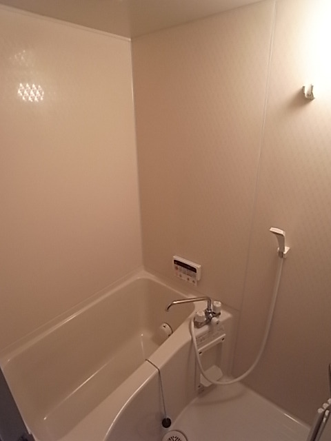 バス・シャワールーム　バスルーム・トイレ別々です。