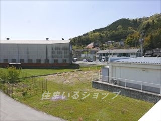 【安芸高田市吉田町常友のアパートの眺望】