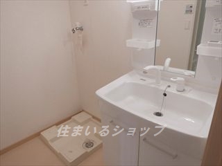 【安芸高田市吉田町常友のアパートの洗面設備】