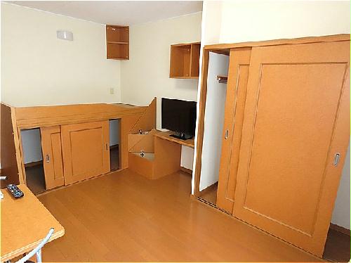 収納　クローゼット、ベッド下収納あり