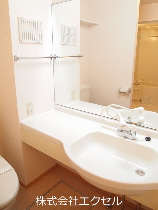 洗面設備　同建物別室の写真です。