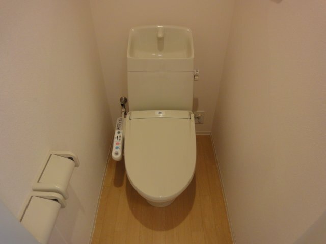 トイレ　シャワー付トイレ（イメージ）