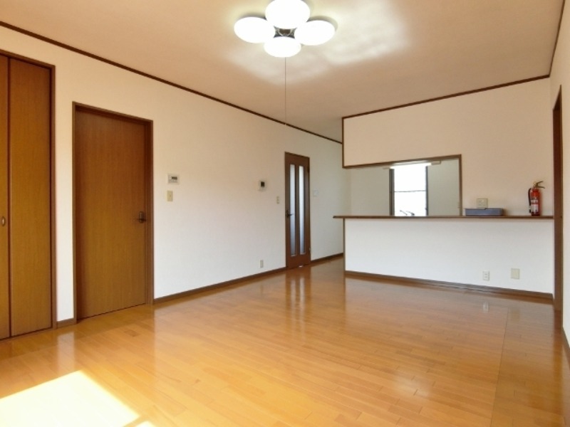 居室・リビング　図面と現状に相違がある場合には現状を優先