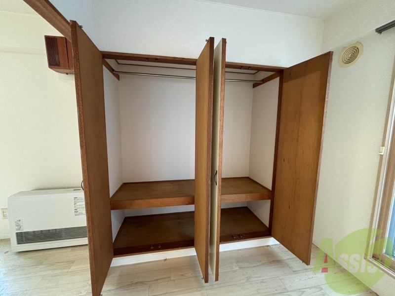 収納　洋室にあった収納。荷物がたくさんあっても大丈夫。