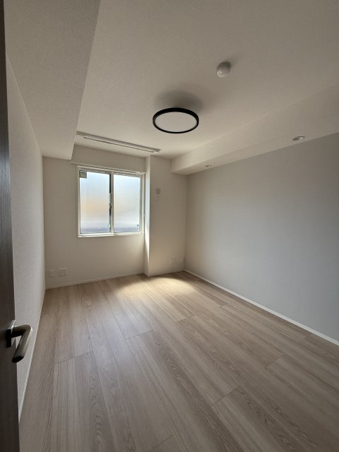 居室・リビング　※別号室