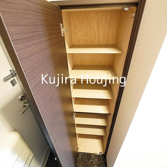 玄関　下駄箱完備の玄関