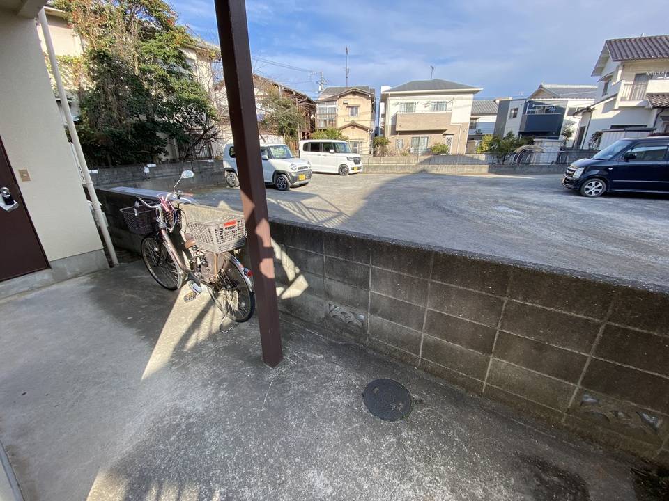 駐車場　駐輪場