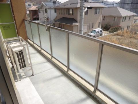　バルコニー　ベランダ