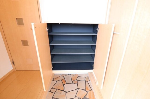 玄関　シューズボックス