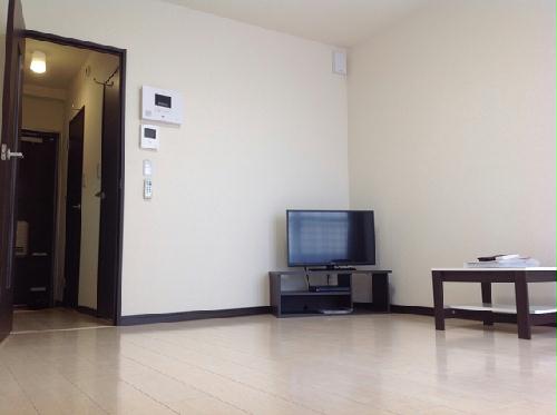 居室・リビング　実際のお部屋と異なる場合がございます。