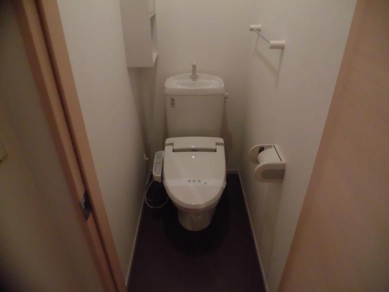saliente Iのトイレ写真