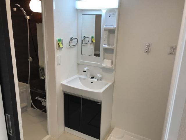 洗面設備　洗髪洗面化粧台