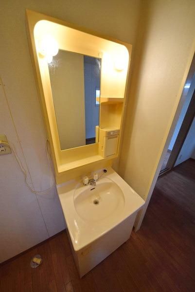 洗面設備　嬉しい独立洗面台