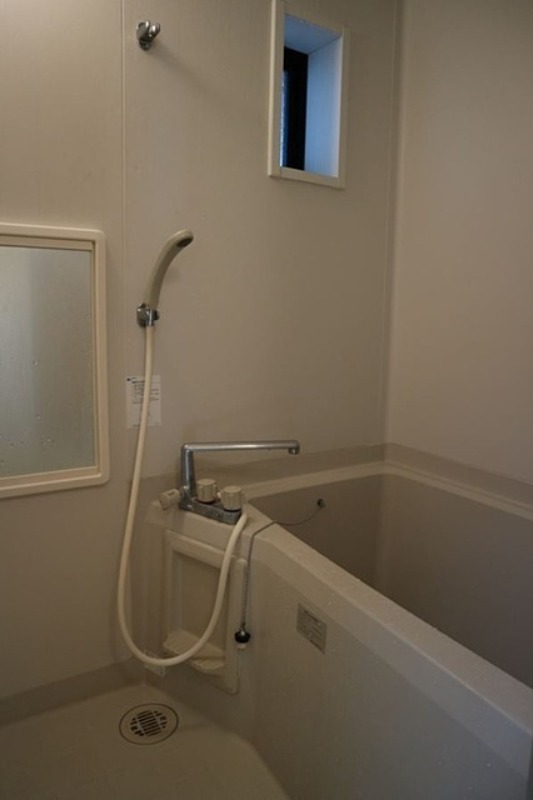 バス・シャワールーム　図面と現状に相違がある場合には現状を優先