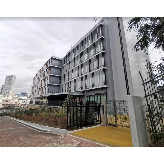 小学校　港区立赤坂小学校（小学校）まで950m