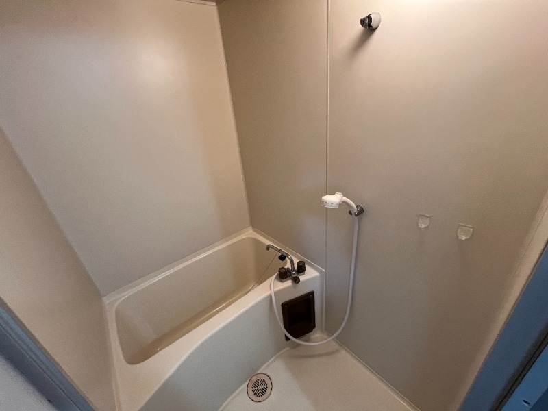 バス・シャワールーム　同物件別部屋イメージ