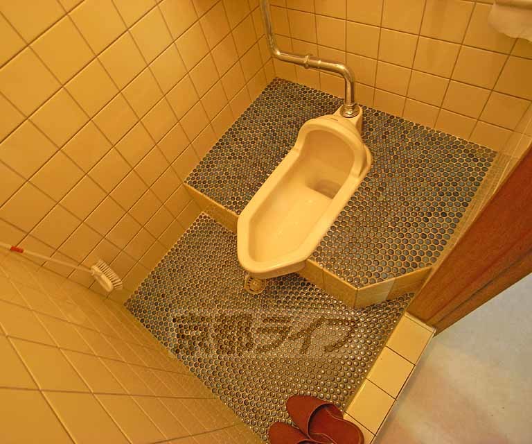 トイレ　共用です。