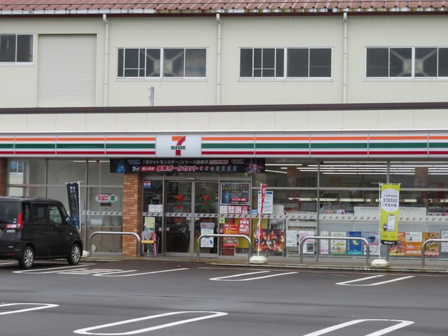 コンビニ　セブンイレブン長岡高見町店（コンビニ）まで466m