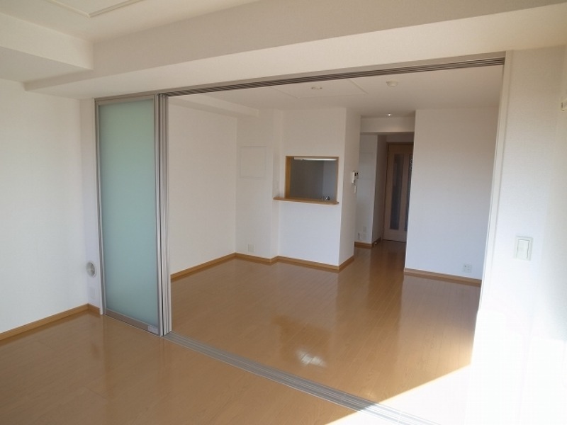 居室・リビング　図面と現状に相違がある場合には現状を優先