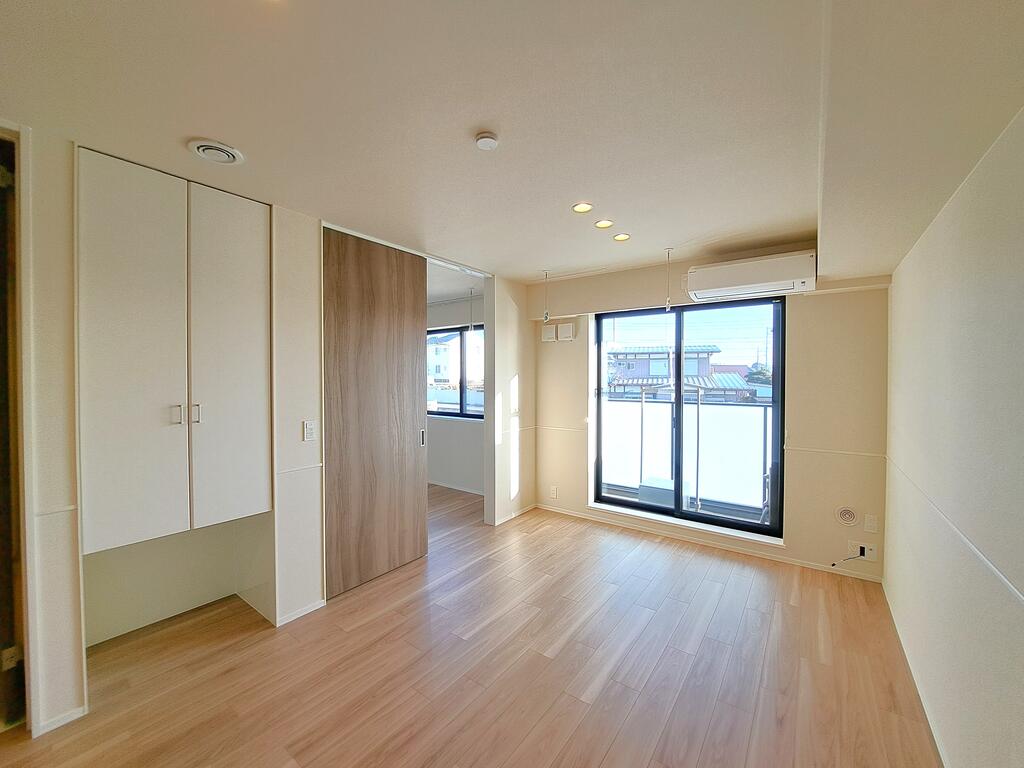 収納　●リビングの収納下部はペットのお部屋！