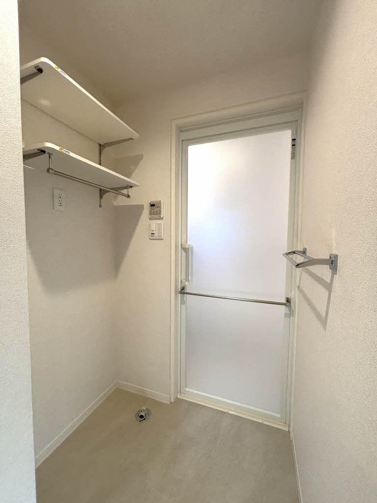 その他　洗濯機置き場