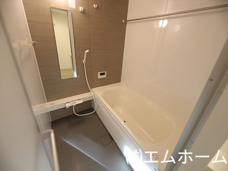 バス・シャワールーム　追い焚き浴室暖房乾燥機付