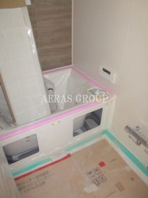 バス・シャワールーム　内装中