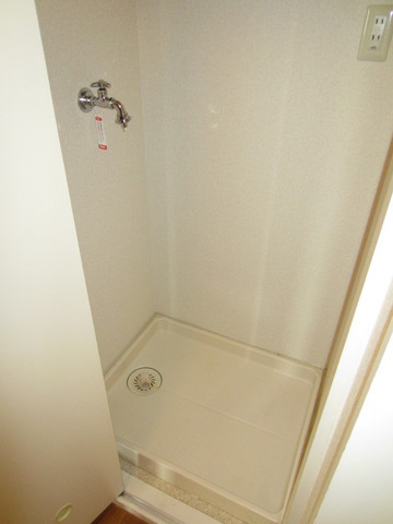 洗面設備　★扉付きの室内洗濯機置き場★