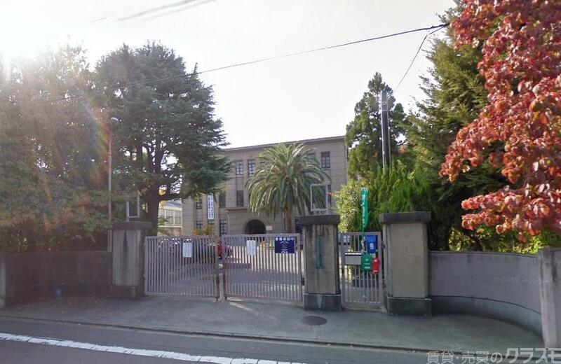 中学校　二条中学校（中学校）まで1100m