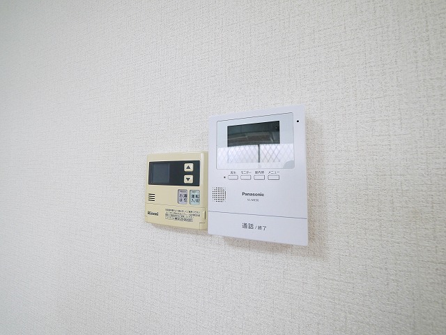 セキュリティ　モニター付きインターホン