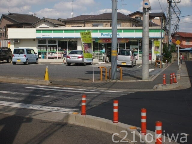 コンビニ　ファミリーマート朝霞根岸台四丁目店（コンビニ）まで204m