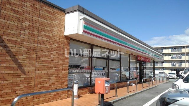 コンビニ　セブンイレブン国母4丁目店（コンビニ）まで465m
