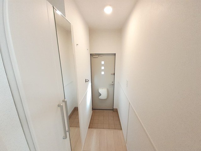 玄関　収納もある玄関です