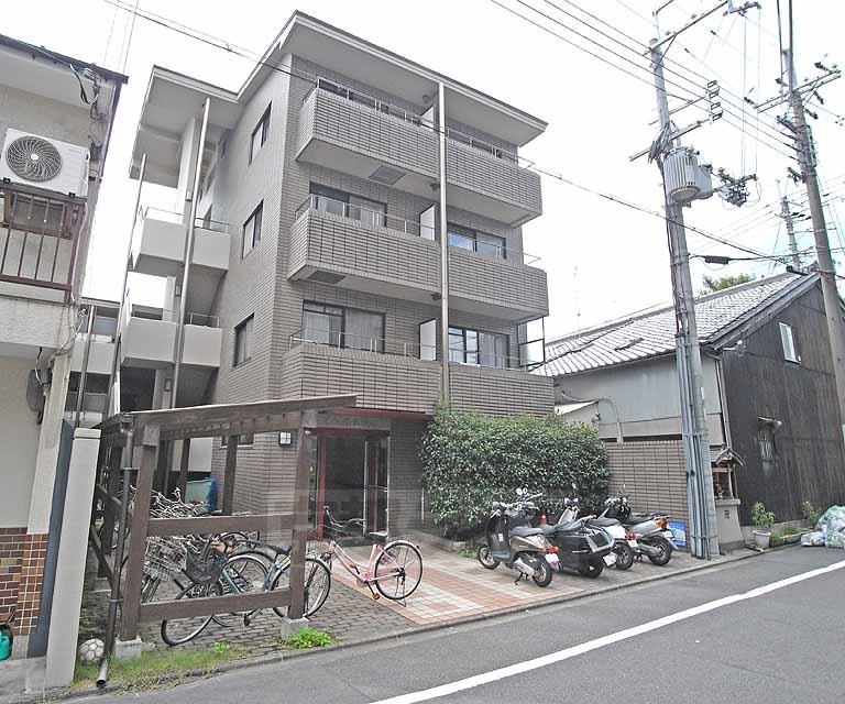 建物外観　閑静な住宅街です。