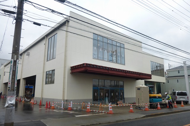 スーパー　マルエツ（スーパー）まで804m