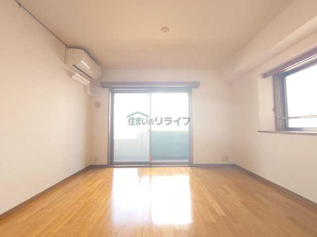 居室・リビング　アーバンクリスタル九段下