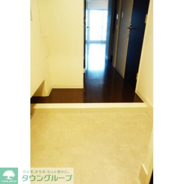 玄関　※写真は同タイプ住戸です。