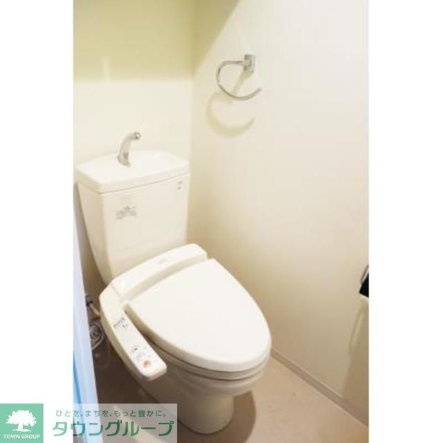 トイレ　※写真は同タイプ住戸です。