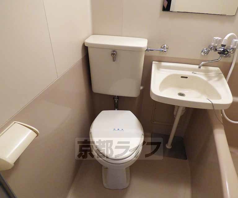 トイレ　きちんとしたトイレです