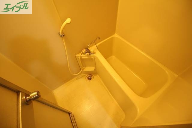 バス・シャワールーム　バスルーム