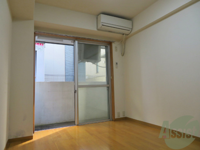 居室・リビング　シンプルなデザインの７お部屋なのでレイアウトが楽しみですね。