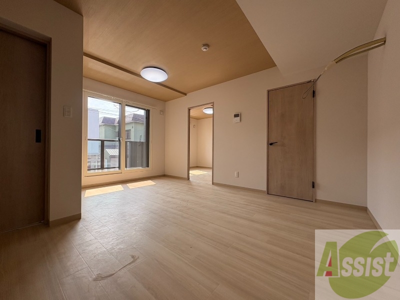 居室・リビング　広々としたリビングですね。使い勝手がよさそうですね！