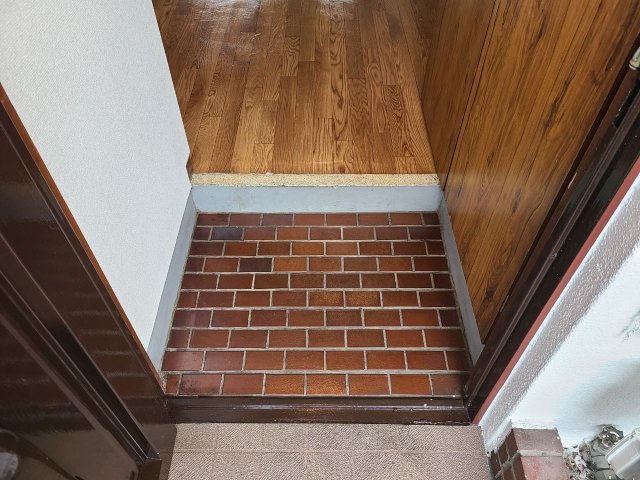 玄関　森島ビル